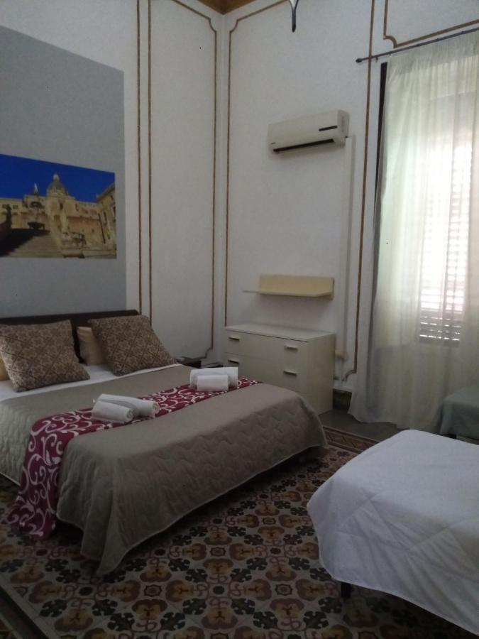 Locami Palermo Centro Rooms Exterior foto